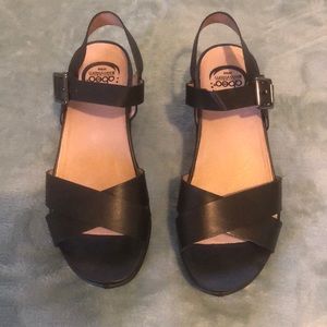Abeo Black Wedge
